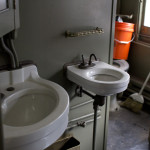 Separate sinks in Mt. Baxter bathroom